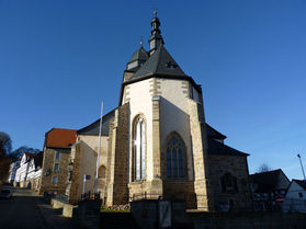 Abbau des Gerüstes an der Südseite (Foto: Karl-Franz Thiede)
